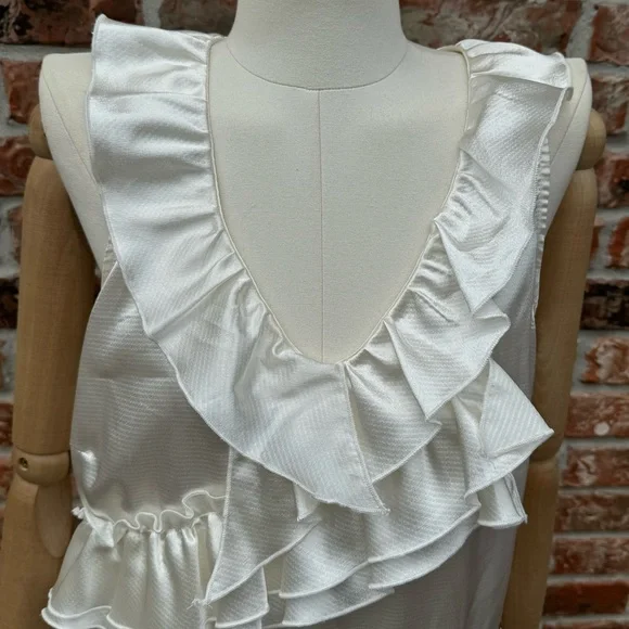 Romeo & Juliet Couture ruffled ivory satin blouse / L / Excellent condition - Picture 5 of 15